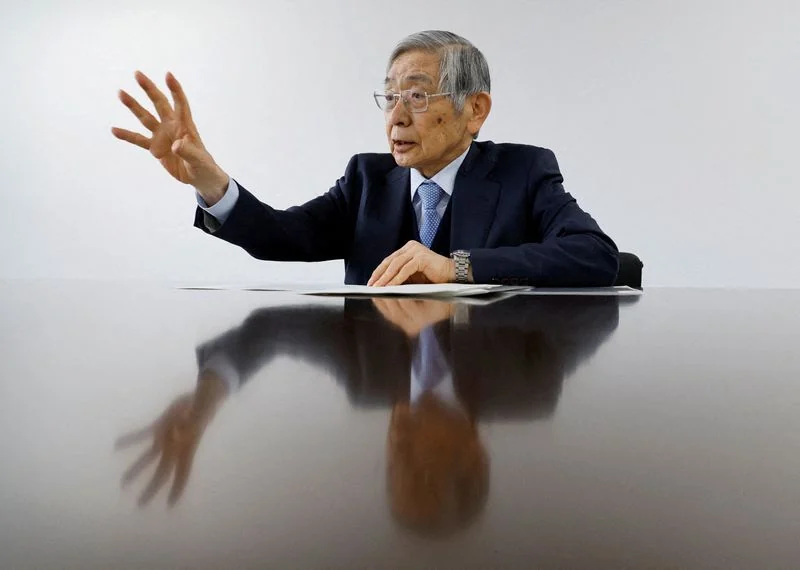 Kuroda backs more BOJ hikes as former deputy urges caution