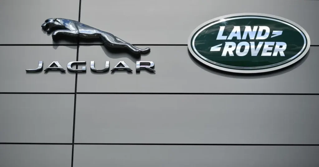 Jaguar recalls 93,000 Range Rovers over water near cameras