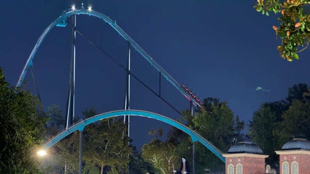 One dead and several injured after a US rollercoaster incident